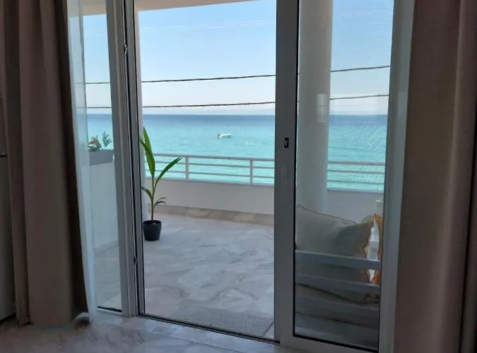 Lejlighed Nefeli Seaside Elegant Near The Polychrono