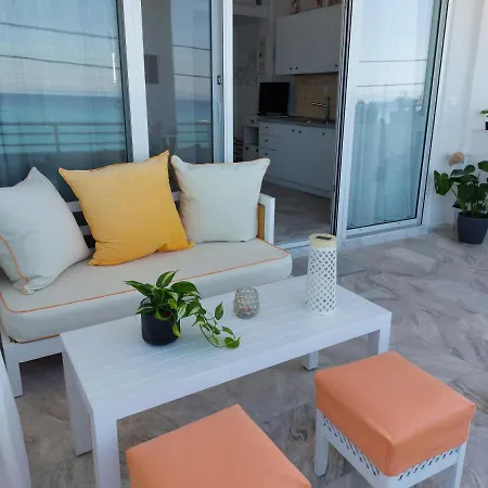 Nefeli Seaside Apartment