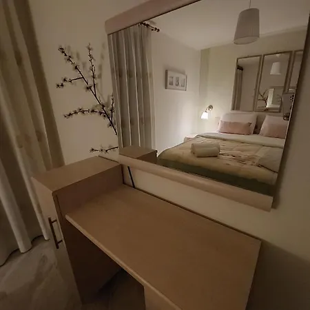 Nefeli Seaside Apartment *