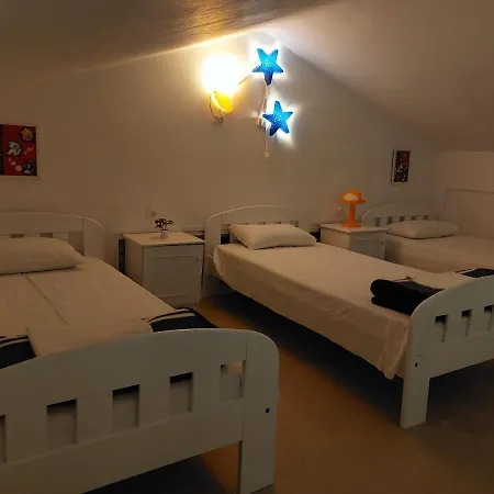 Nefeli Seaside Apartment Elegant Stay Near The Beach * פוליכרונו