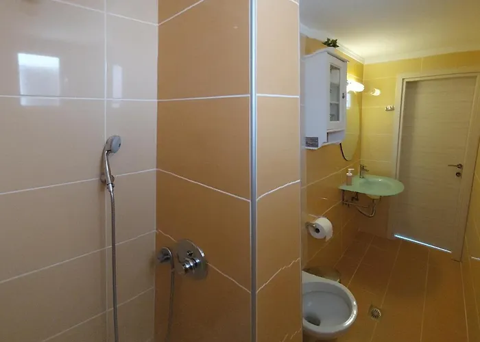 Nefeli Seaside Apartment Elegant Stay Near The Beach