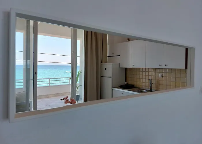 Nefeli Seaside Apartment Elegant Stay Near The Beach