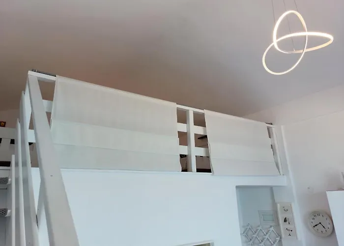 Nefeli Seaside Apartment Elegant Stay Near The Beach פוליכרונו