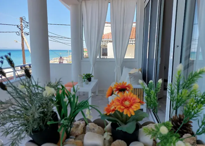 Nefeli Seaside Apartment Elegant Stay Near The Beach * פוליכרונו