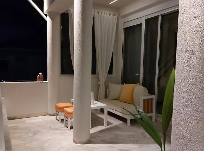 Nefeli Seaside Apartment Elegant Stay Near The Beach *