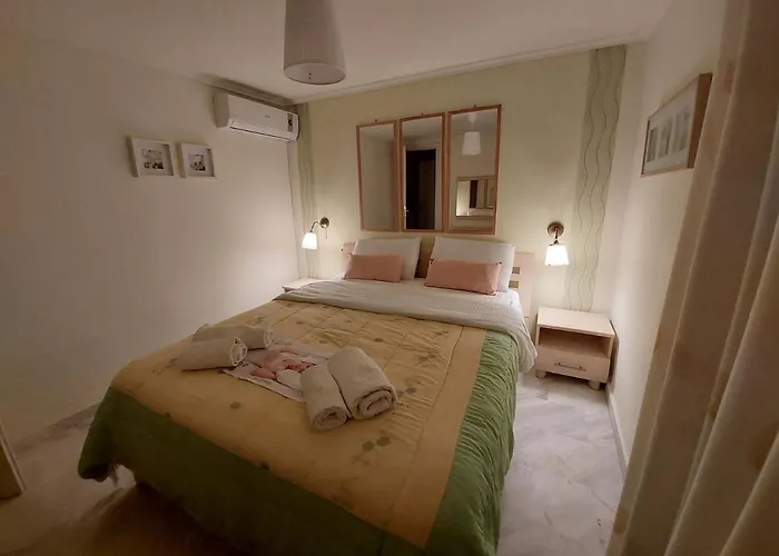 Nefeli Seaside Apartment Elegant Stay Near The Beach * פוליכרונו