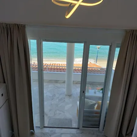شقة Nefeli Seaside Elegant Near The *